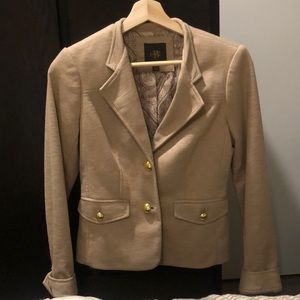 BR Camel Blazer w/gold tone details size XS Vintage/Anthropologie Vibes NWOT